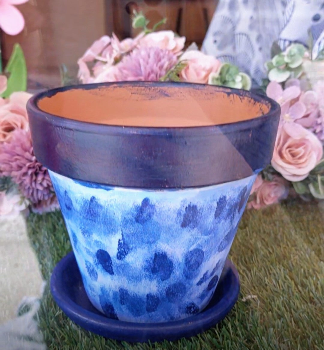 Kaffee, Gipfeli & Kreativität | Blumentopf bemalen